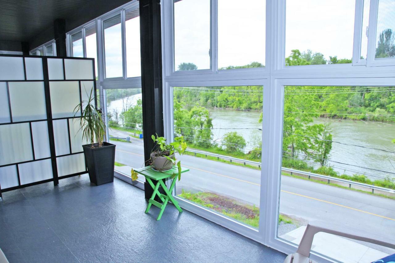 Bed and Breakfast Lily'S House On The 12 Saint Catharines Экстерьер фото